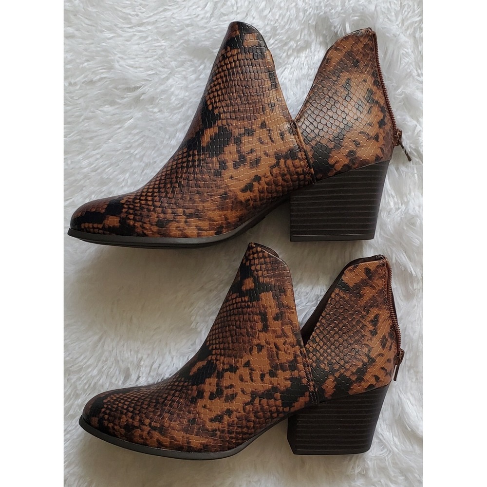 SO Angelfish Ankle Boots Women's Brown Snakeskin Side Zip Heel Size 8.5 NIB‎